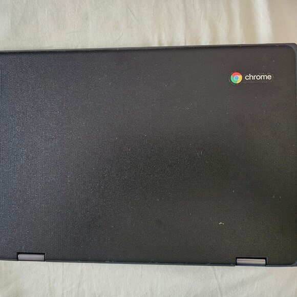 Lenovo 300e 2nd Gen Chromebook 11.6" Touchscreen 4GB 32GB ChromeOS - Excellent - Picture 3 of 8